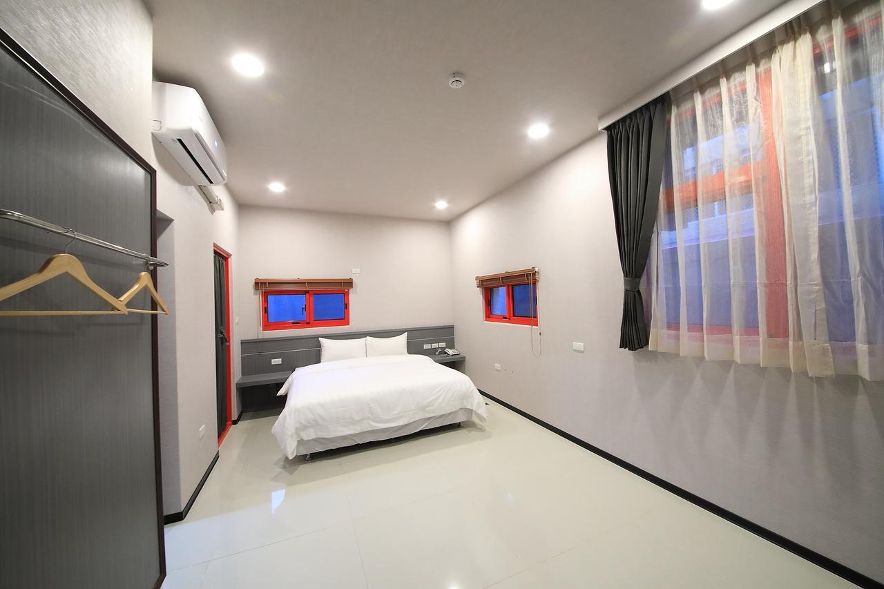 花蓮亮君海景民宿-東大門夜市-電梯包棟Bright King Homestay Hualien City Ngoại thất bức ảnh