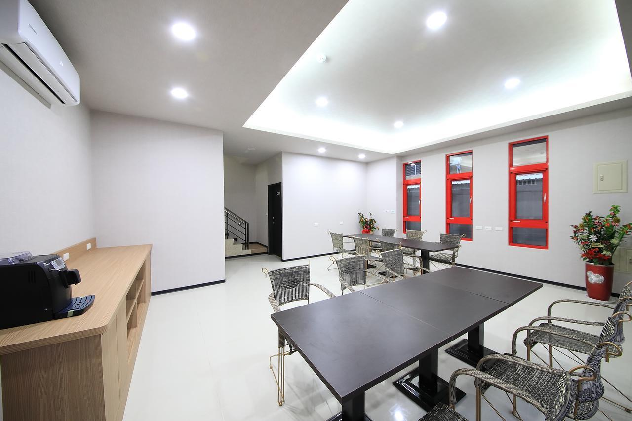 花蓮亮君海景民宿-東大門夜市-電梯包棟Bright King Homestay Hualien City Ngoại thất bức ảnh
