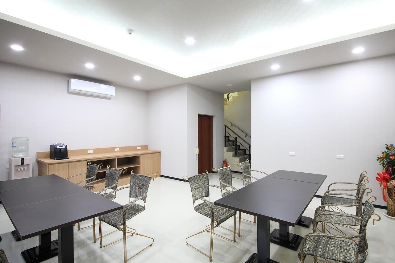 花蓮亮君海景民宿-東大門夜市-電梯包棟Bright King Homestay Hualien City Ngoại thất bức ảnh