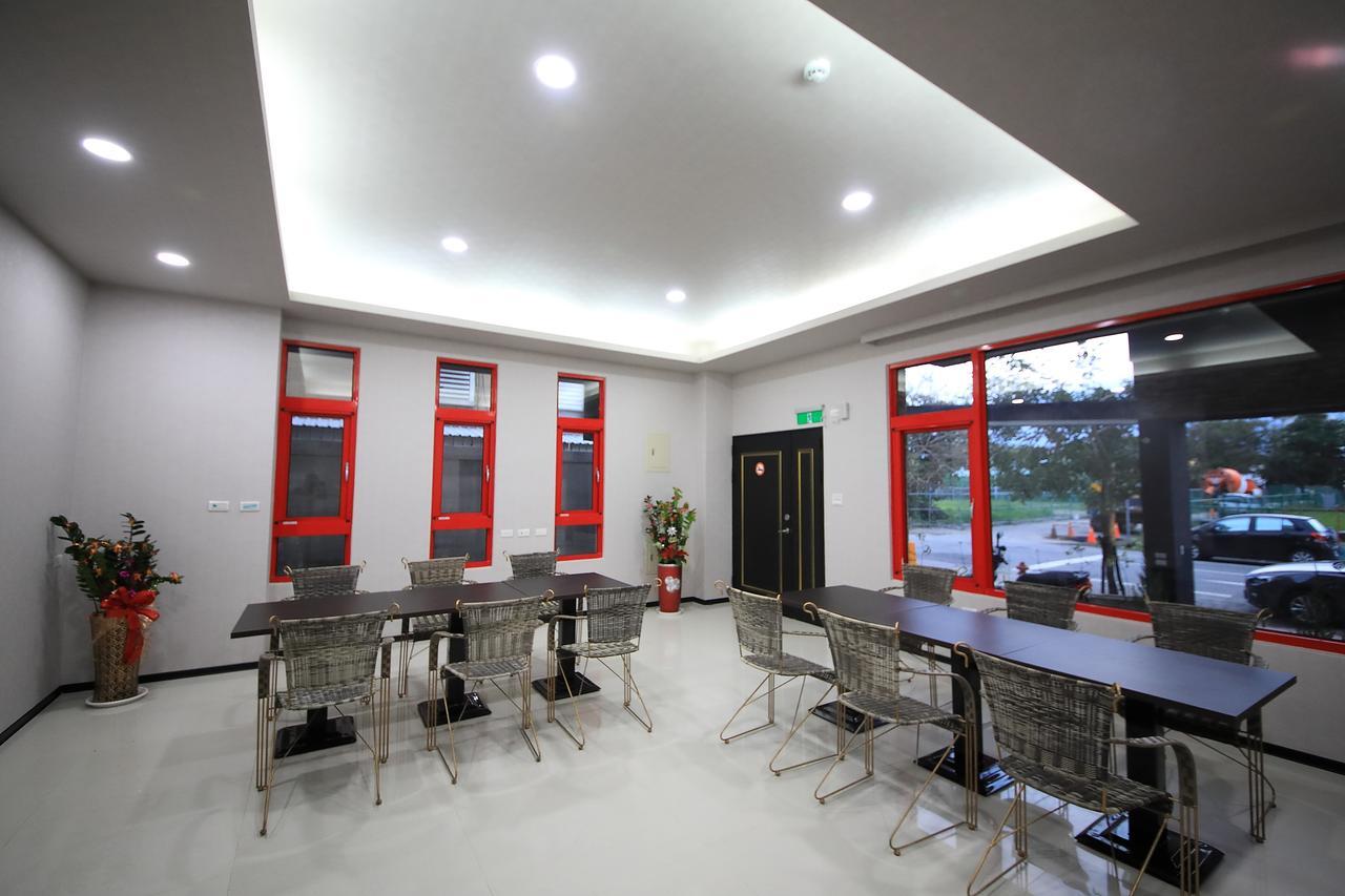花蓮亮君海景民宿-東大門夜市-電梯包棟Bright King Homestay Hualien City Ngoại thất bức ảnh