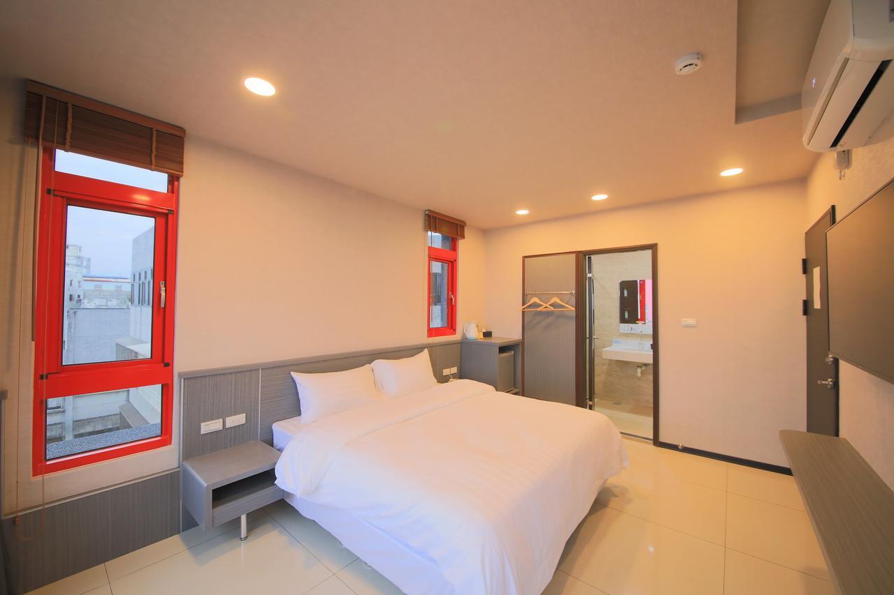花蓮亮君海景民宿-東大門夜市-電梯包棟Bright King Homestay Hualien City Ngoại thất bức ảnh