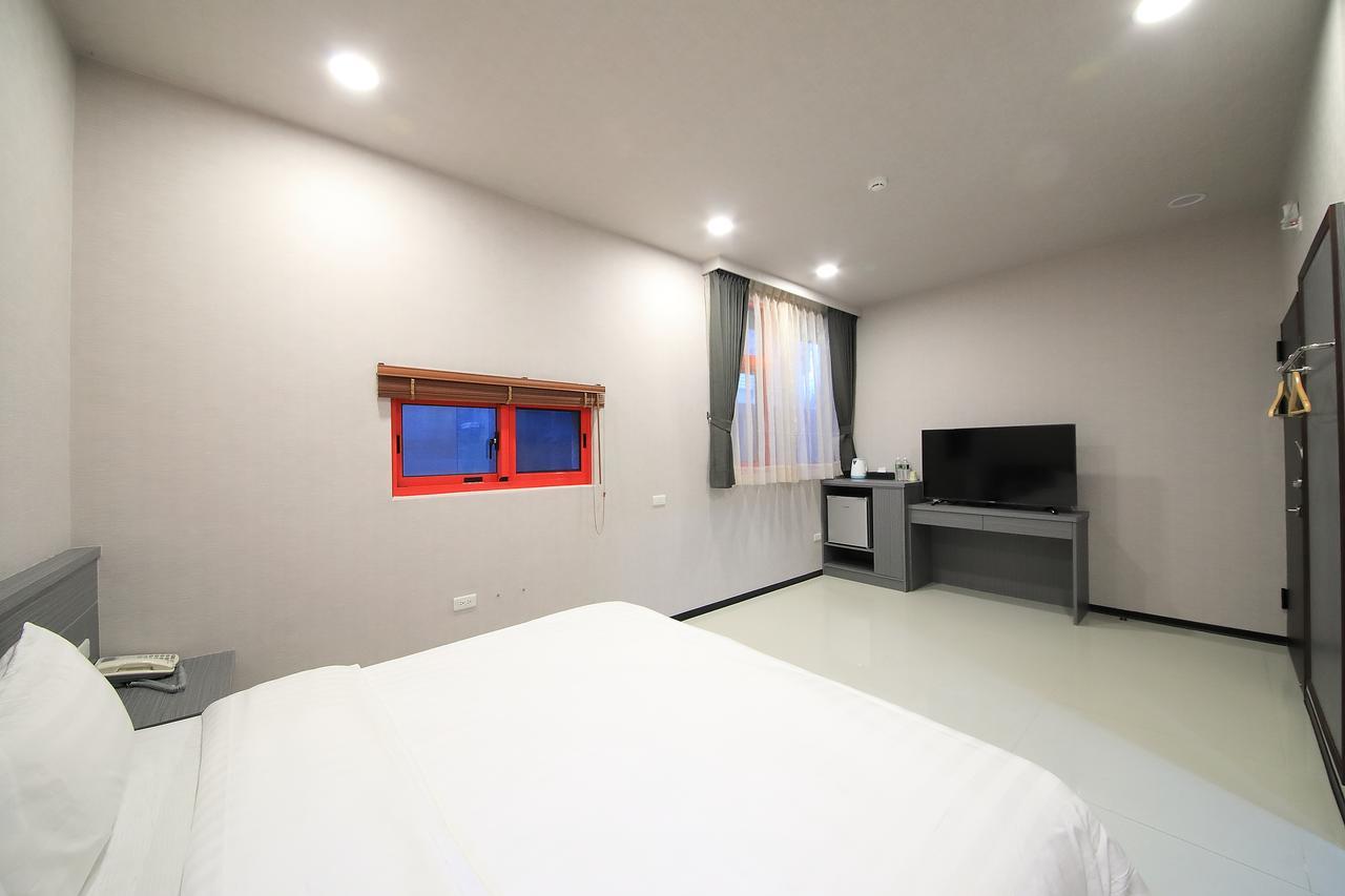 花蓮亮君海景民宿-東大門夜市-電梯包棟Bright King Homestay Hualien City Ngoại thất bức ảnh