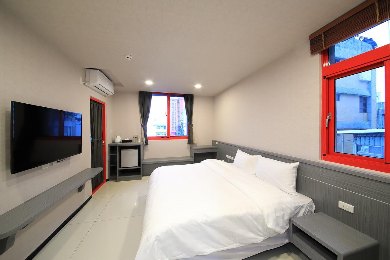 花蓮亮君海景民宿-東大門夜市-電梯包棟Bright King Homestay Hualien City Ngoại thất bức ảnh
