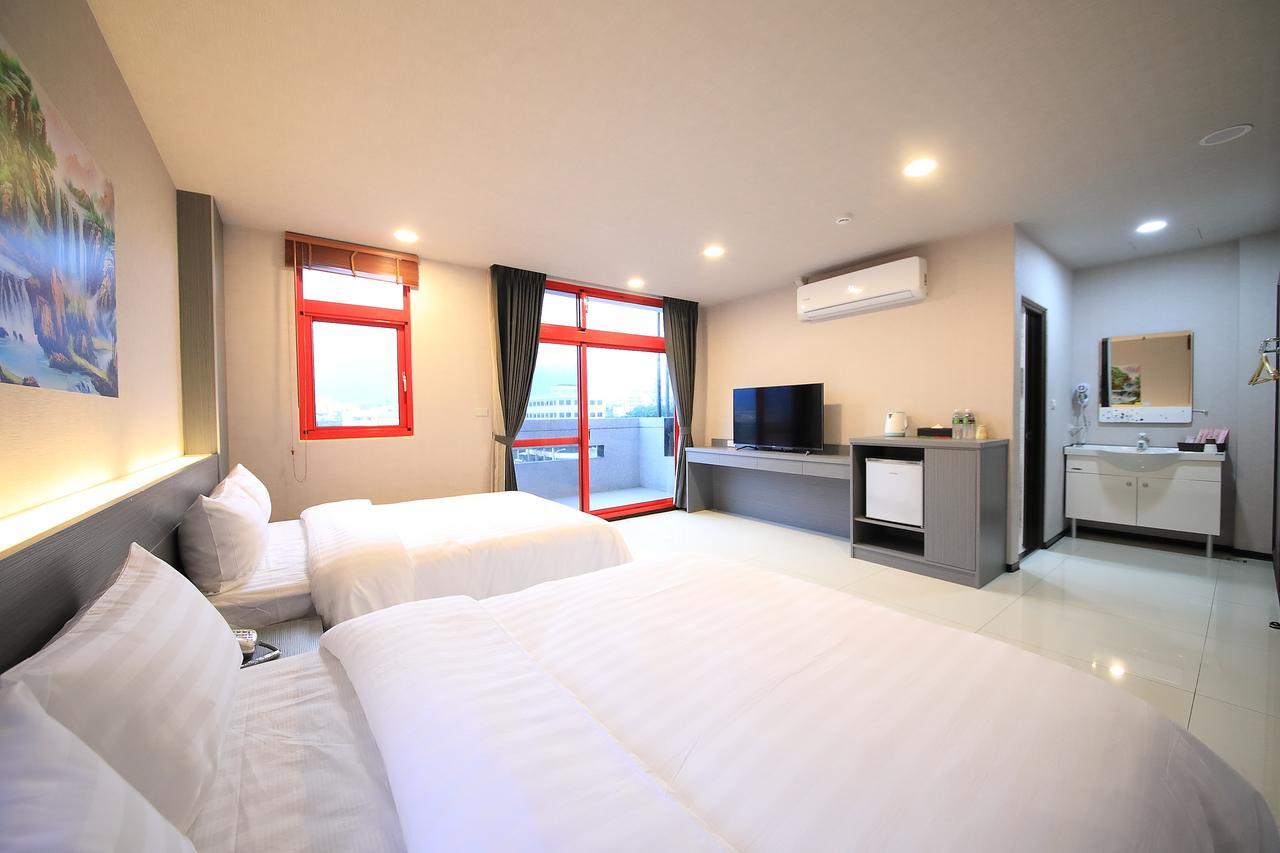 花蓮亮君海景民宿-東大門夜市-電梯包棟Bright King Homestay Hualien City Ngoại thất bức ảnh