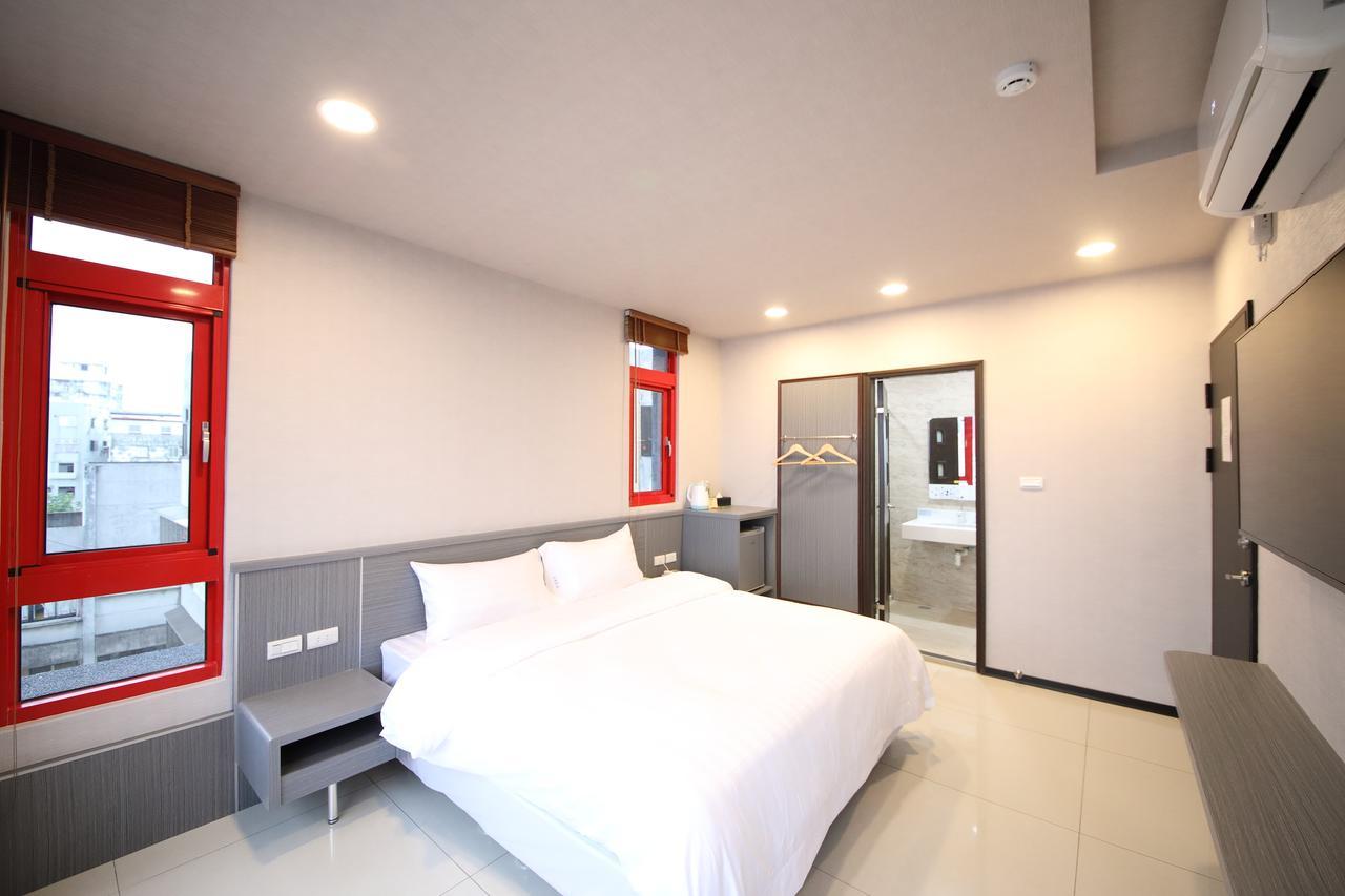 花蓮亮君海景民宿-東大門夜市-電梯包棟Bright King Homestay Hualien City Ngoại thất bức ảnh