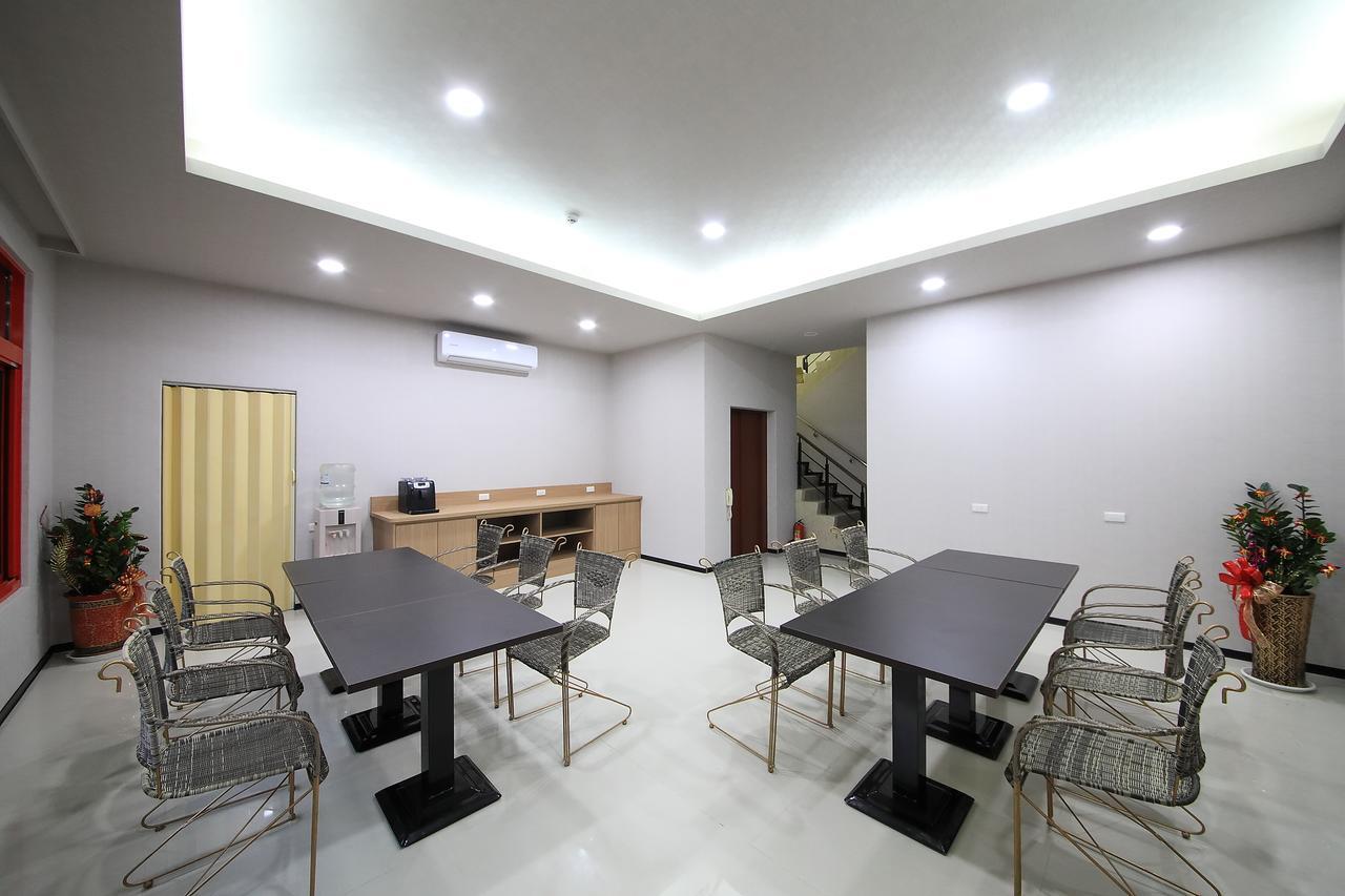 花蓮亮君海景民宿-東大門夜市-電梯包棟Bright King Homestay Hualien City Ngoại thất bức ảnh